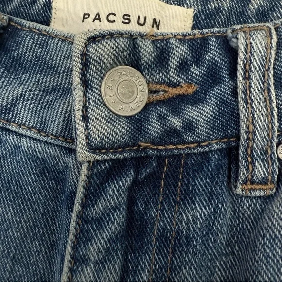 Women’s PacSun Distressed High Rise Mom Short Jean Shorts Size 26 - Picture 4 of 15